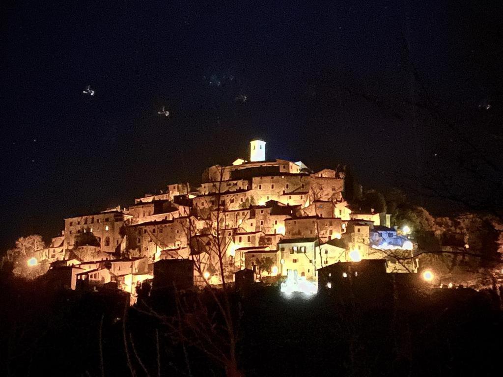 Alloggio Turistico Luigina Morro Reatino Екстер'єр фото